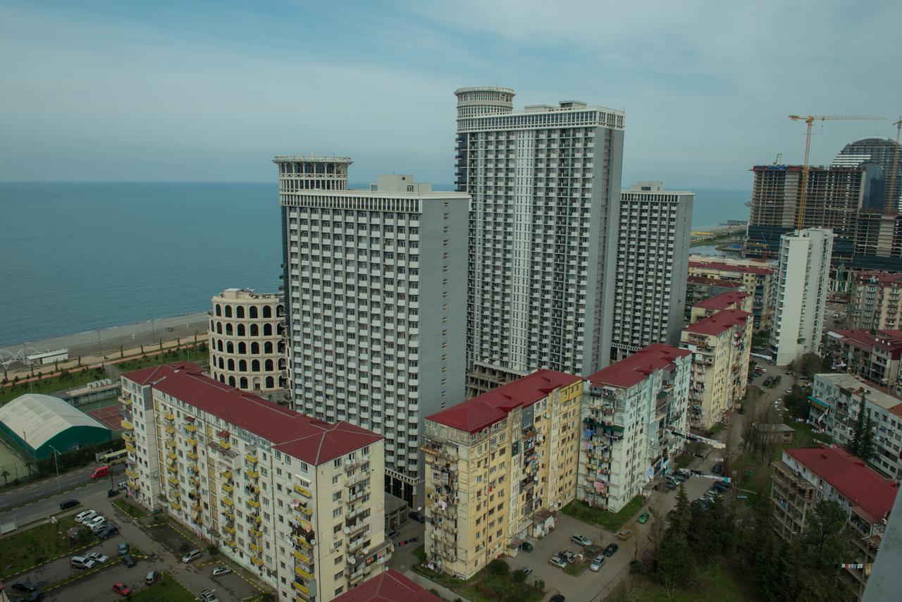 Arleville Batoemi Buitenkant foto